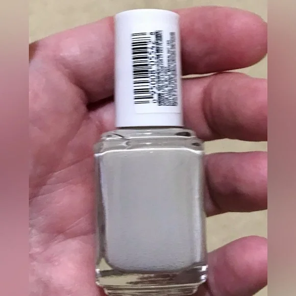 🆕🔥ESSIE REALLY PRETTY TRIO OF NAIL POLISHES(MARSHMALLOW)PENCIL ME IN)BUNDLE🆙 - Picture 3 of 7